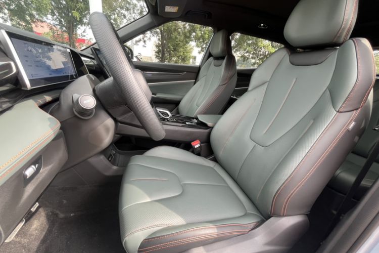 Used Geely Auto Emgrand X7 Sport 2024 1.5TD Prestige Edition Interior 5