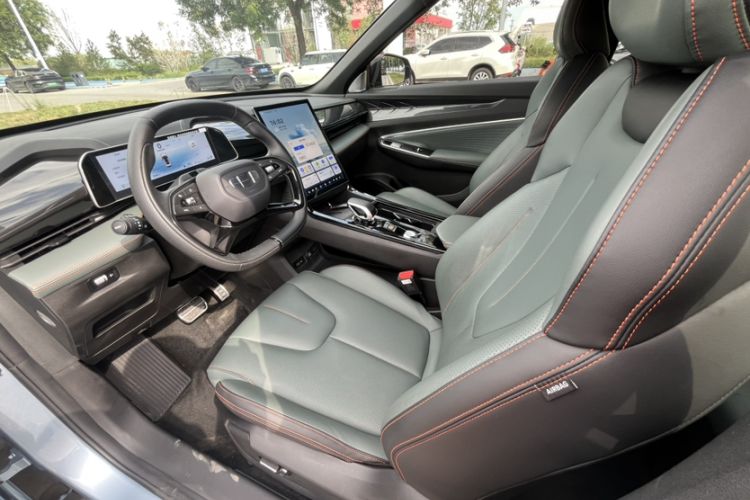 Used Geely Auto Emgrand X7 Sport 2024 1.5TD Prestige Edition Interior 7