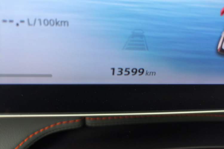 Used Geely Auto Emgrand X7 Sport 2024 1.5TD Smart Connect+ Odometer Close Up