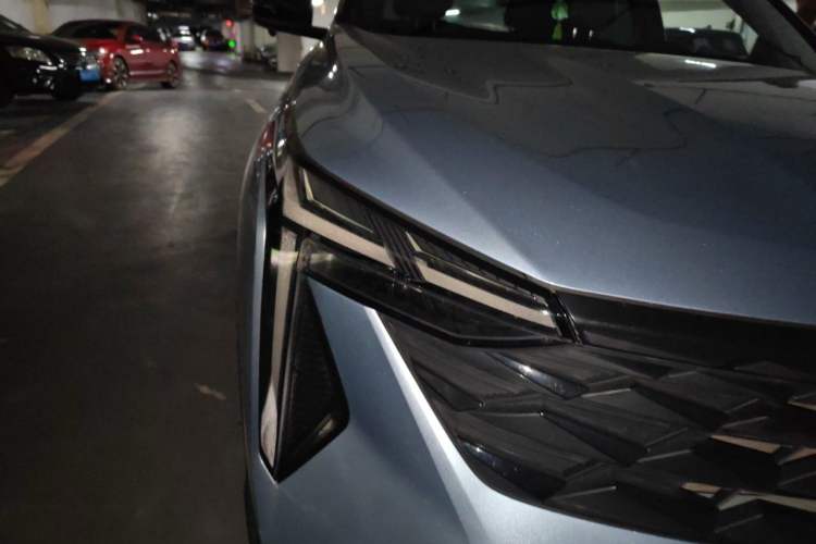 Used Geely Auto Emgrand X7 Sport 2024 1.5TD Dragon Edition Right Front Headlight