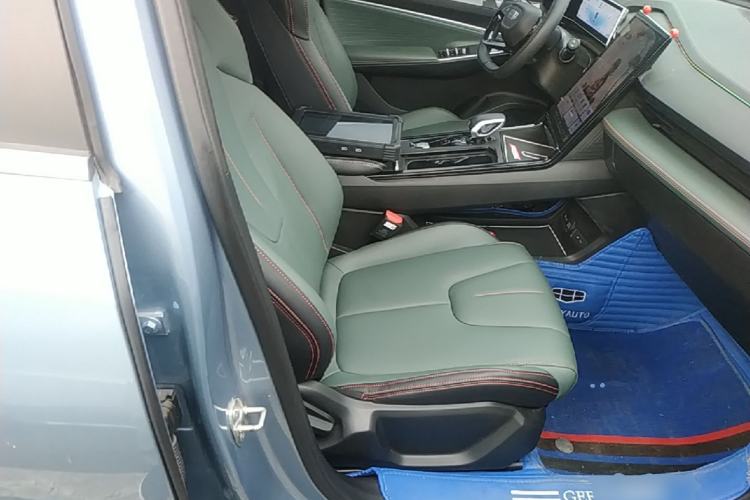 Used Geely Auto Emgrand X7 Sport 2024 1.5TD Smart Connect+ Right Front Seat