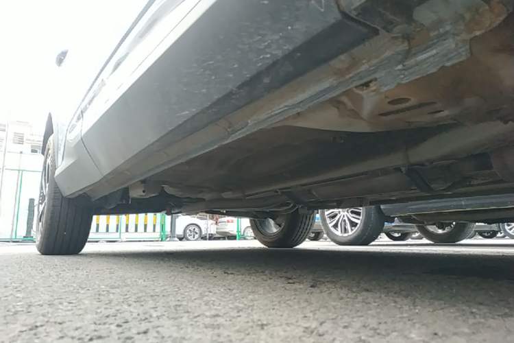 Used Geely Auto Emgrand X7 Sport 2024 1.5TD Smart Connect+ Right Side Sill