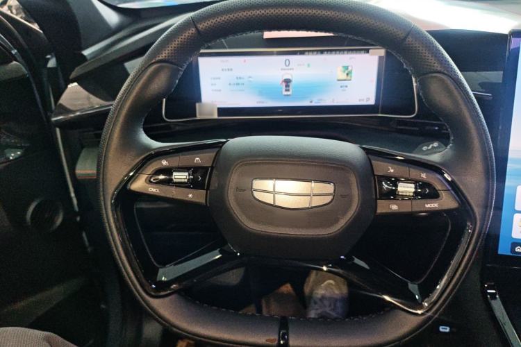 Used Geely Auto Emgrand X7 Sport 2024 1.5TD Smart Connect+ Steering Wheel