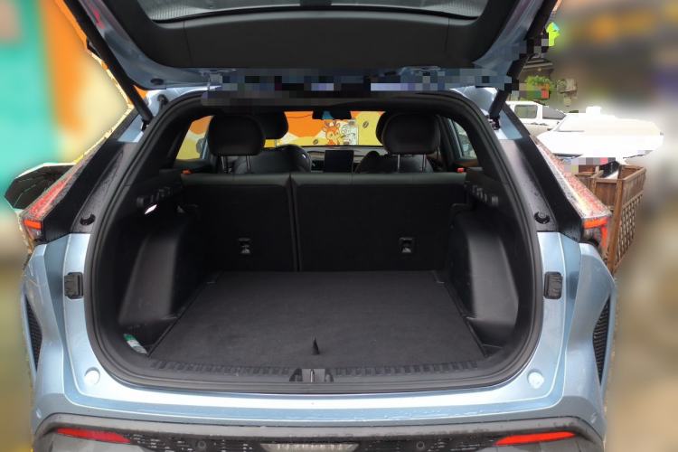 Used Geely Auto Emgrand X7 Sport 2024 1.5TD Smart Connect+ Trunk