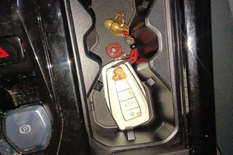 Used Geely Auto Emgrand X7 Sport 2024 1.5TD Dragon Edition Vehicle Key