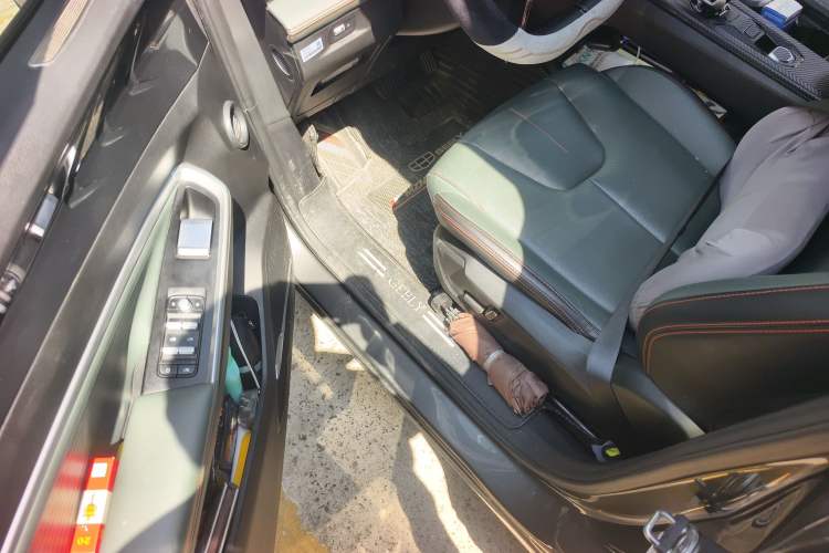 Used Geely Auto Emgrand X7 Sport 2024 1.5TD Smart Connect+ Driver Seat