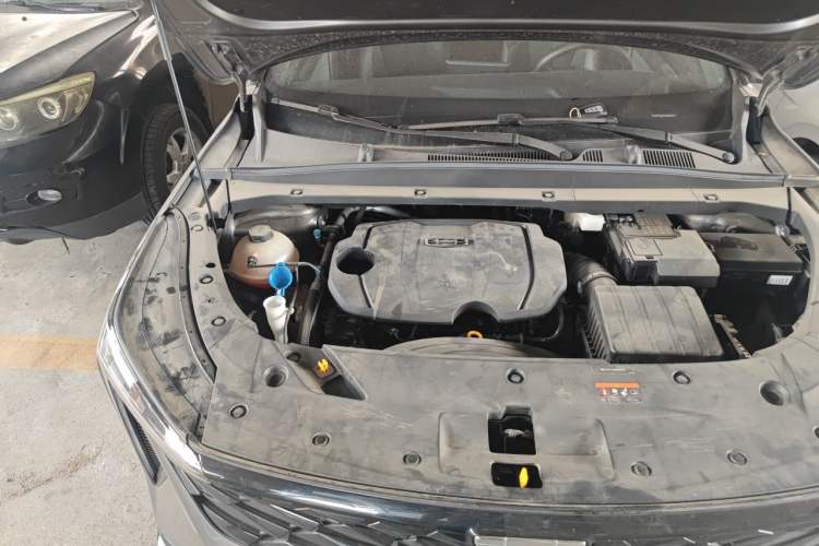Used Geely Auto Emgrand X7 Sport 2024 1.5TD Smart Connect+ Engine Bay Right