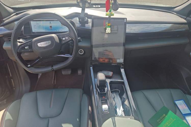 Used Geely Auto Emgrand X7 Sport 2024 1.5TD Smart Connect+ Interior 2