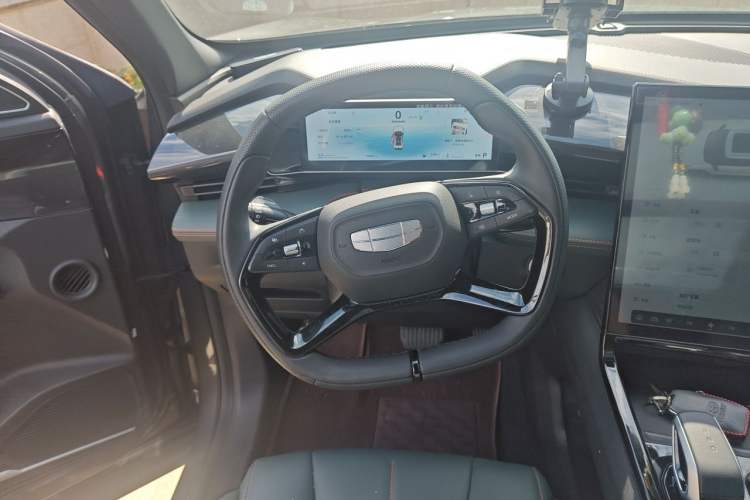 Used Geely Auto Emgrand X7 Sport 2024 1.5TD Smart Connect+ Steering Wheel