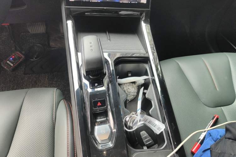 Used Geely Auto Emgrand X7 Sport 2024 1.5TD Dragon Edition Gear Lever