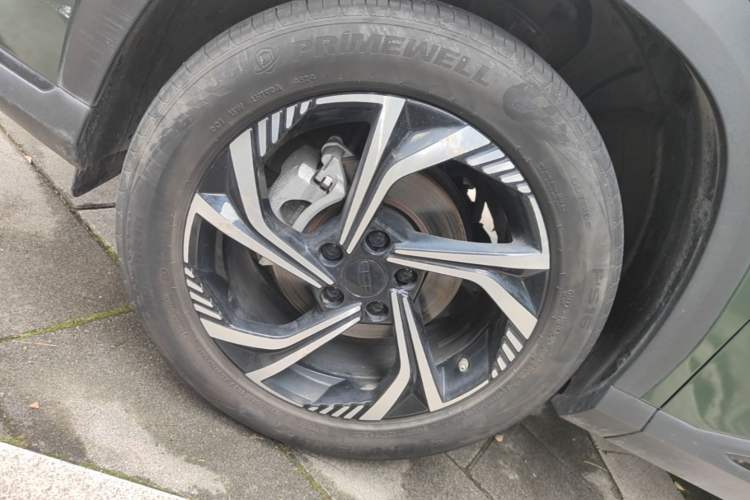 Used Geely Auto Emgrand X7 Sport 2024 1.5TD Dragon Edition Left Front Wheel Hub