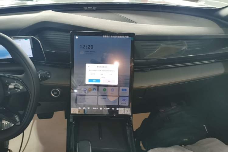 Used Geely Auto Emgrand X7 Sport 2024 1.5TD Smart Connect+ Audio And AC Panel