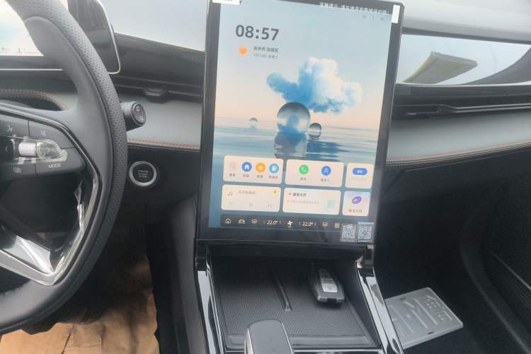 Used Geely Auto Emgrand X7 Sport 2024 1.5TD Smart Connect+ Audio And AC Panel