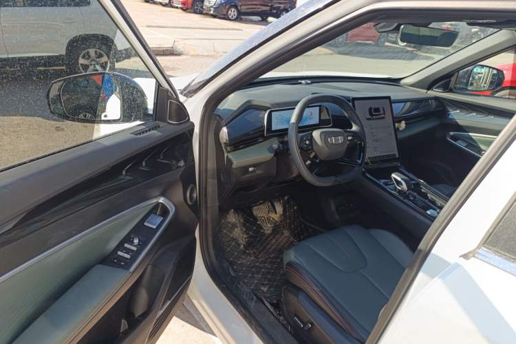 Used Geely Auto Emgrand X7 Sport 2024 1.5TD Smart Connect+ Driver Seat