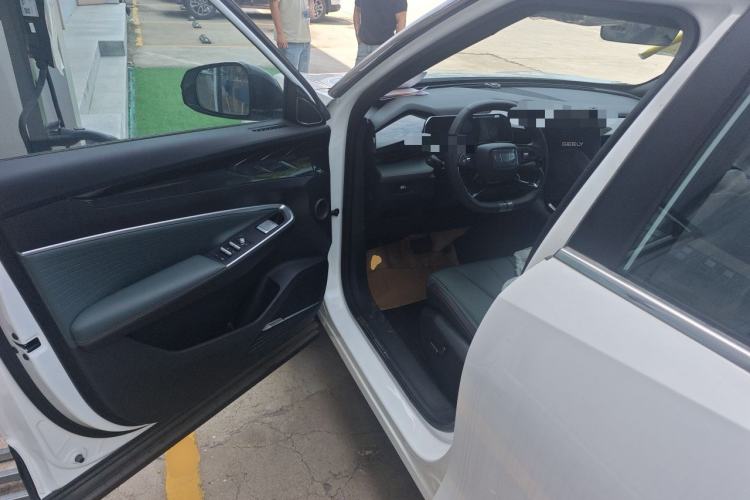 Used Geely Auto Emgrand X7 Sport 2024 1.5TD Smart Connect+ Driver Seat