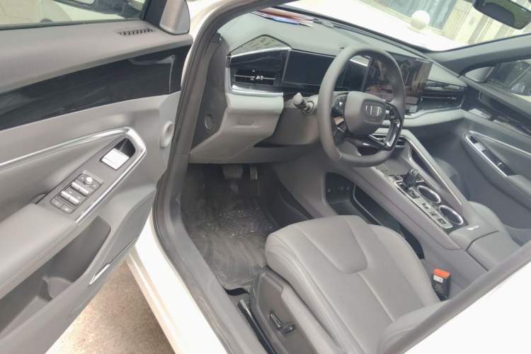 Used Geely Auto Emgrand X7 Sport 2024 1.5TD Prestige Edition Driver Seat