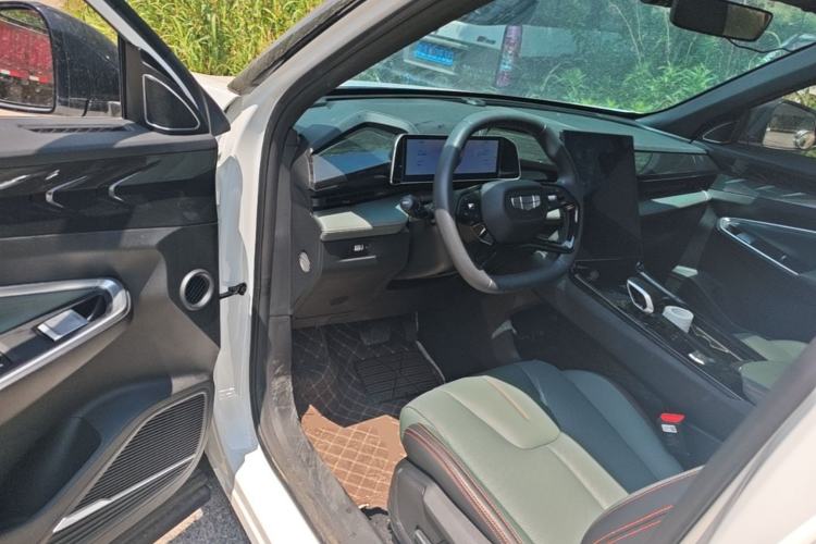 Used Geely Auto Emgrand X7 Sport 2024 1.5TD Dragon Edition Driver Seat