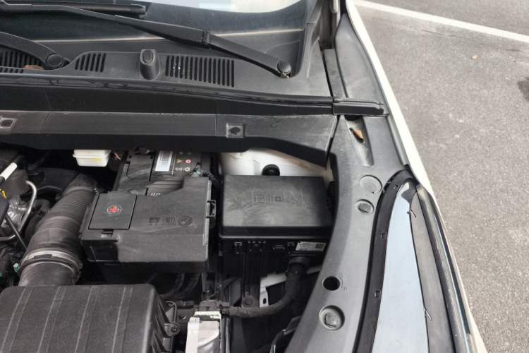 Used Geely Auto Emgrand X7 Sport 2024 1.5TD Smart Connect+ Engine Bay Left