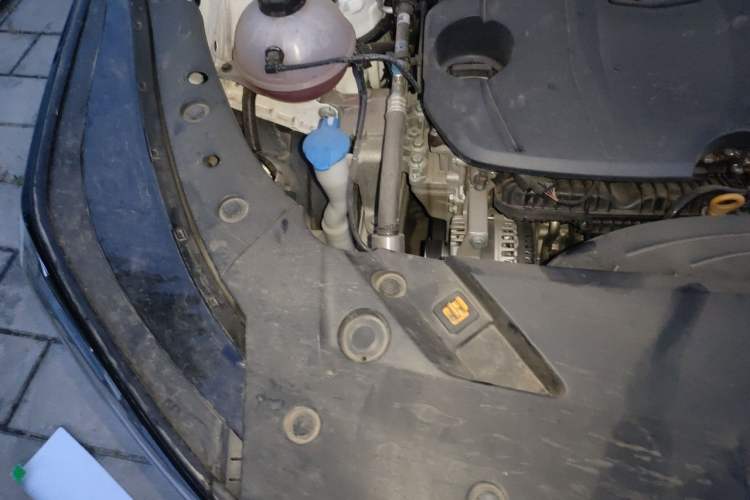 Used Geely Auto Emgrand X7 Sport 2024 1.5TD Dragon Edition Engine Bay Right