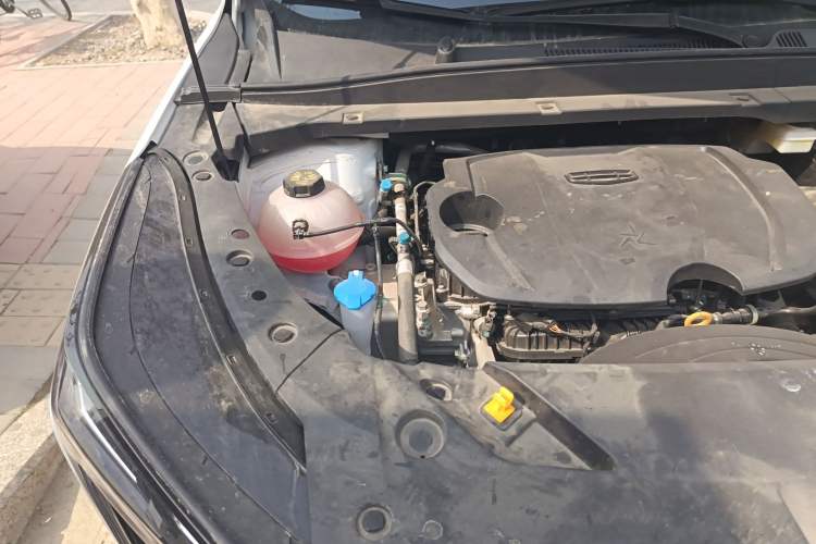 Used Geely Auto Emgrand X7 Sport 2024 1.5TD Smart Connect+ Engine Bay Right