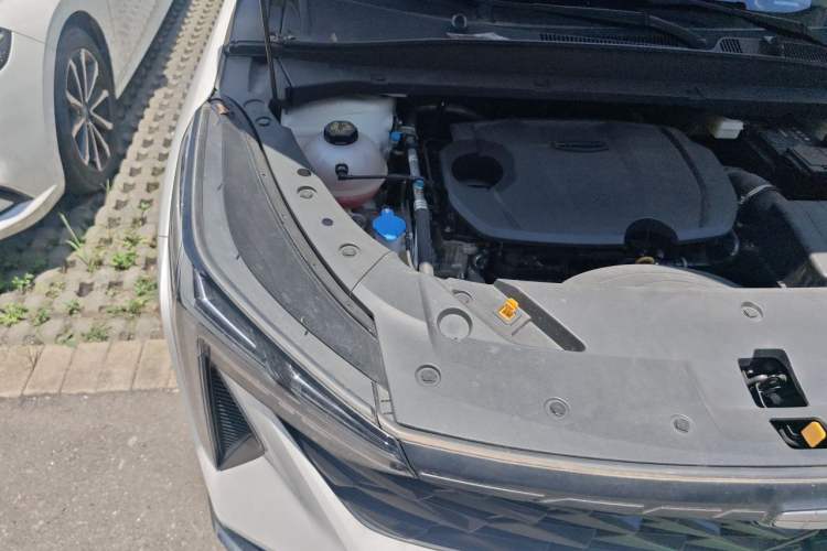 Used Geely Auto Emgrand X7 Sport 2024 1.5TD Smart Connect+ Engine Bay Right