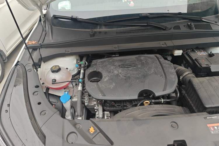 Used Geely Auto Emgrand X7 Sport 2024 1.5TD Smart Connect+ Engine Bay Right