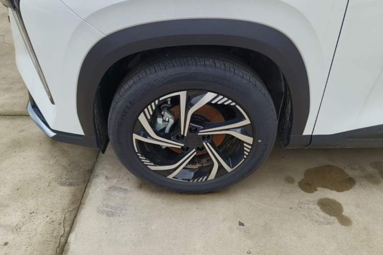 Used Geely Auto Emgrand X7 Sport 2024 1.5TD Smart Connect+ Exterior 4
