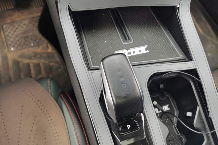 Used Geely Auto Emgrand X7 Sport 2024 1.5TD Dragon Edition Gear Lever