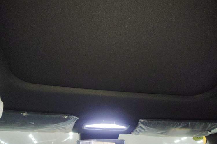 Used Geely Auto Emgrand X7 Sport 2024 1.5TD Smart Connect+ Headliner