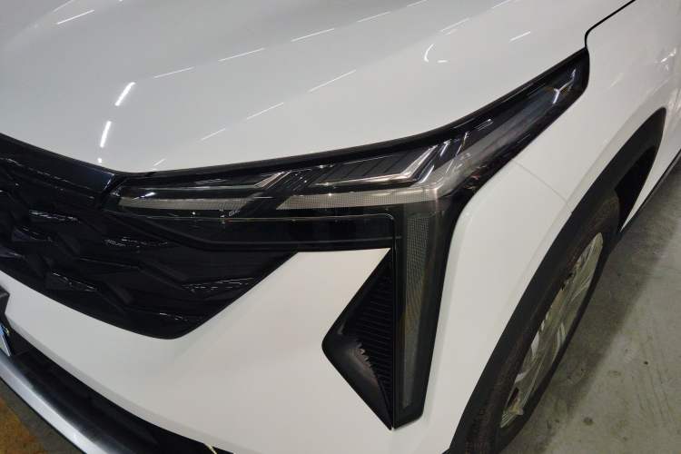 Used Geely Auto Emgrand X7 Sport 2024 1.5TD Smart Connect+ Left Front Headlight