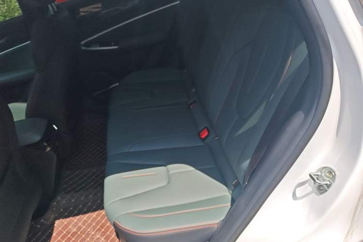 Used Geely Auto Emgrand X7 Sport 2024 1.5TD Dragon Edition Left Rear Seat