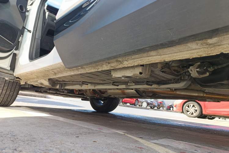 Used Geely Auto Emgrand X7 Sport 2024 1.5TD Smart Connect+ Left Side Sill