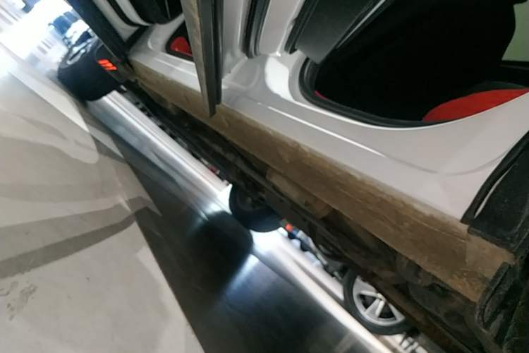 Used Geely Auto Emgrand X7 Sport 2024 1.5TD Dragon Edition Left Side Sill