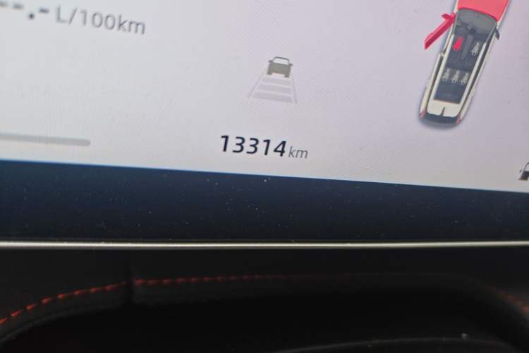 Used Geely Auto Emgrand X7 Sport 2024 1.5TD Smart Connect+ Odometer Close Up