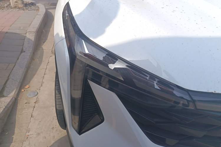 Used Geely Auto Emgrand X7 Sport 2024 1.5TD Smart Connect+ Right Front Headlight