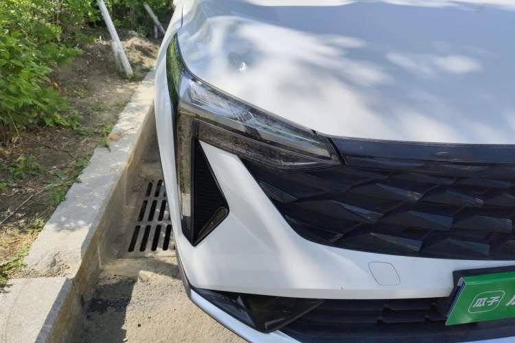 Used Geely Auto Emgrand X7 Sport 2024 1.5TD Dragon Edition Right Front Headlight