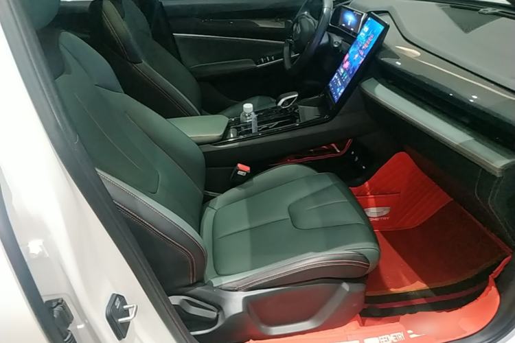 Used Geely Auto Emgrand X7 Sport 2024 1.5TD Dragon Edition Right Front Seat