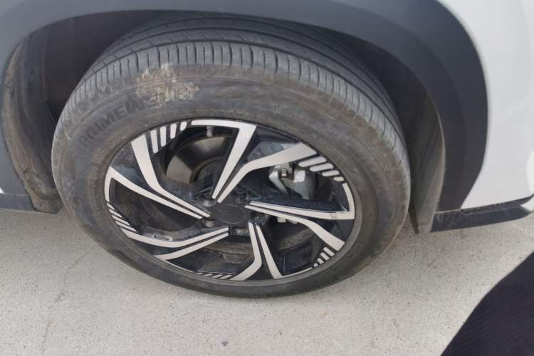 Used Geely Auto Emgrand X7 Sport 2024 1.5TD Dragon Edition Right Front Wheel Hub
