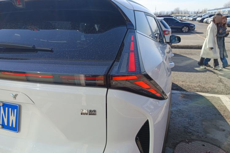 Used Geely Auto Emgrand X7 Sport 2024 1.5TD Smart Connect+ Right Rear Taillight