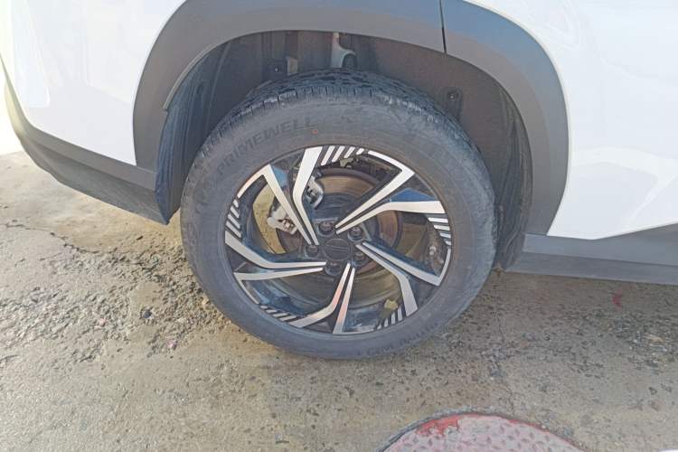 Used Geely Auto Emgrand X7 Sport 2024 1.5TD Smart Connect+ Right Rear Wheel Hub