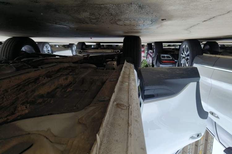 Used Geely Auto Emgrand X7 Sport 2024 1.5TD Smart Connect+ Right Side Sill