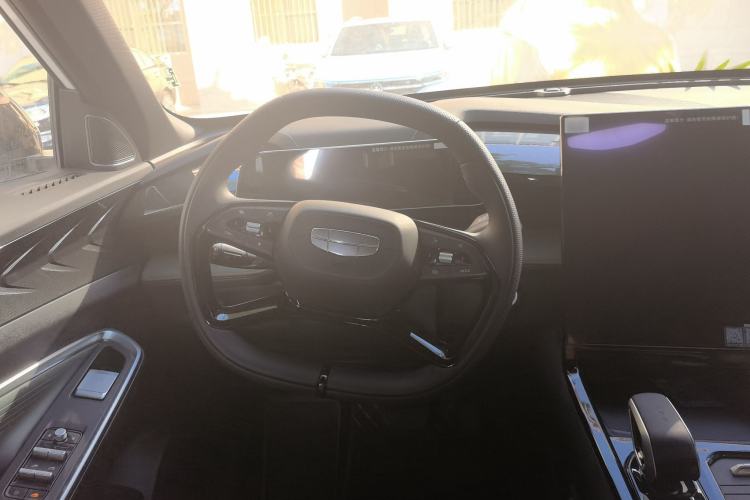 Used Geely Auto Emgrand X7 Sport 2024 1.5TD Smart Connect+ Steering Wheel