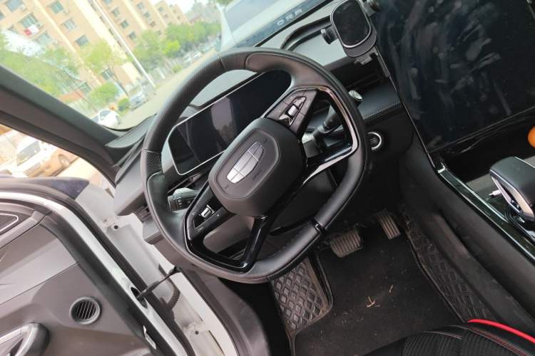 Used Geely Auto Emgrand X7 Sport 2024 1.5TD Smart Connect+ Steering Wheel