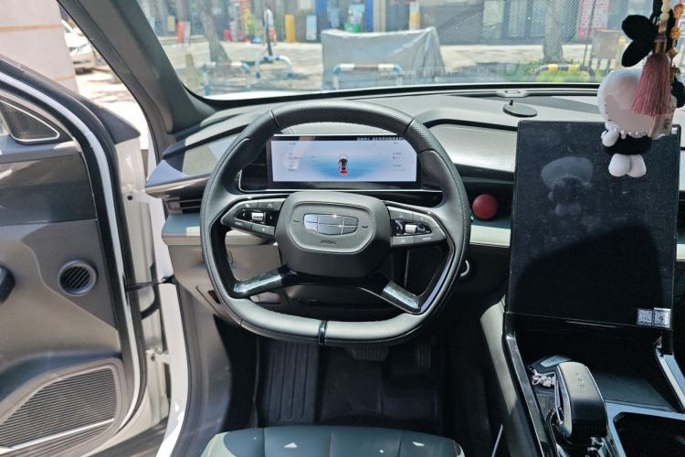 Used Geely Auto Emgrand X7 Sport 2024 1.5TD Smart Connect+ Steering Wheel