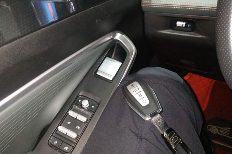 Used Geely Auto Emgrand X7 Sport 2024 1.5TD Dragon Edition Vehicle Key