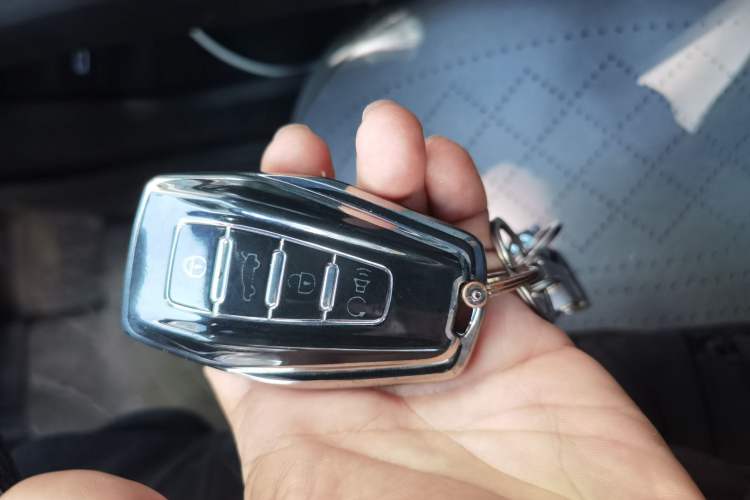 Used Geely Auto Emgrand X7 Sport 2024 1.5TD Dragon Edition Vehicle Key