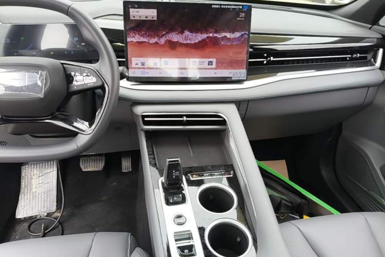 Used Geely Auto Emgrand X7 Sport 2026 Model 1.5TD Aspirational Audio And AC Panel