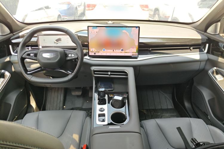 Used Geely Auto Emgrand X7 Sport 2026 Model 1.5TD Wonderful Center Console