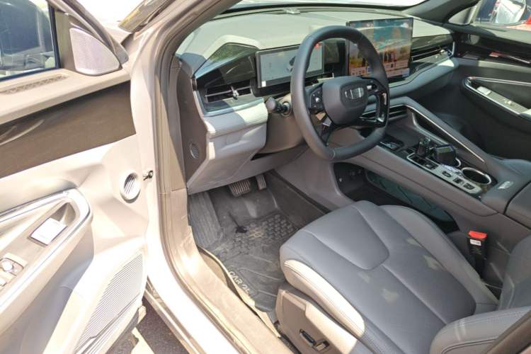 Used Geely Auto Emgrand X7 Sport 2026 Model 1.5TD Wonderful Driver Seat