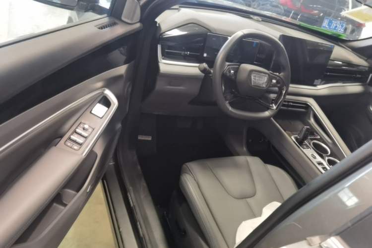 Used Geely Auto Emgrand X7 Sport 2026 Model 1.5TD Aspirational Driver Seat
